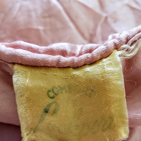 Lockport Vtg Quilted SATIN Comforter Blanket 66 x 85 Twin Pink Peach Thick Warm - Picture 15 of 16